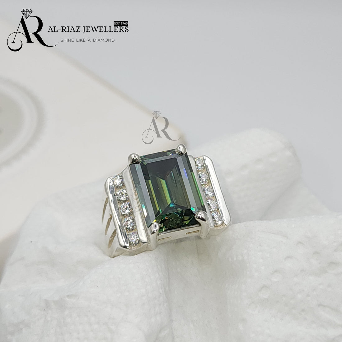 Emerald Radiance Al-Riaz Jewellers