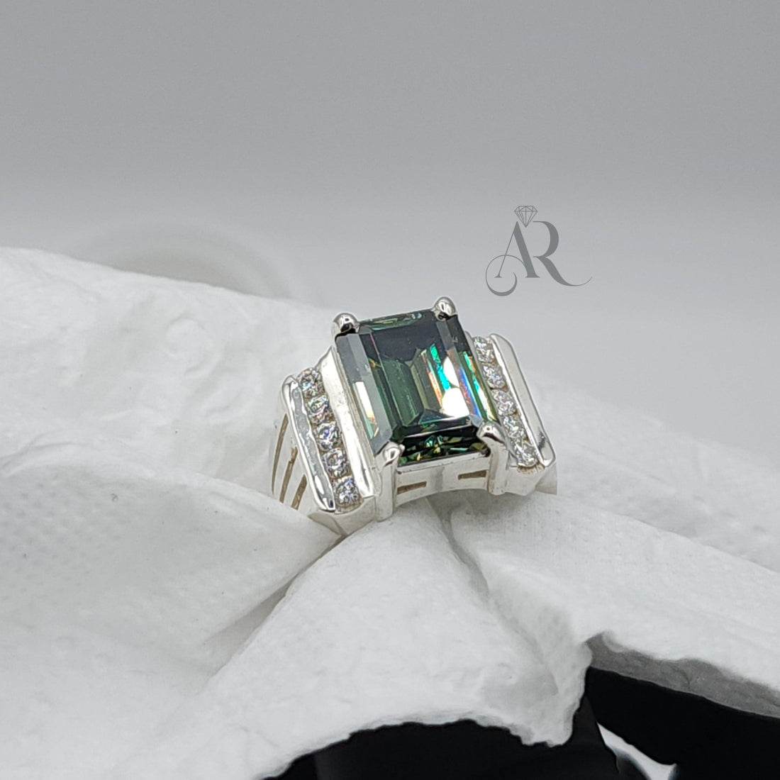 Emerald Radiance Al-Riaz Jewellers