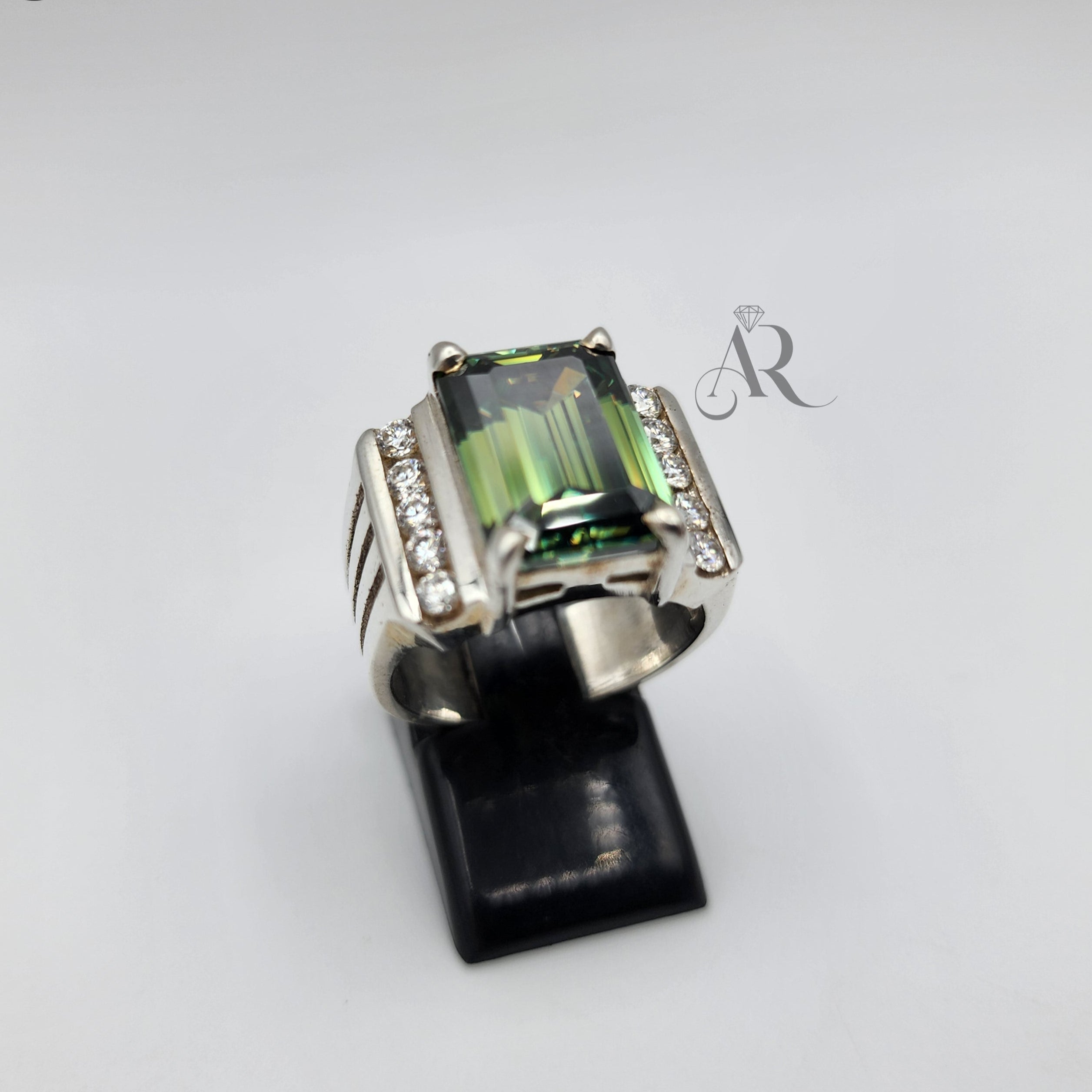 Emerald Radiance Al-Riaz Jewellers