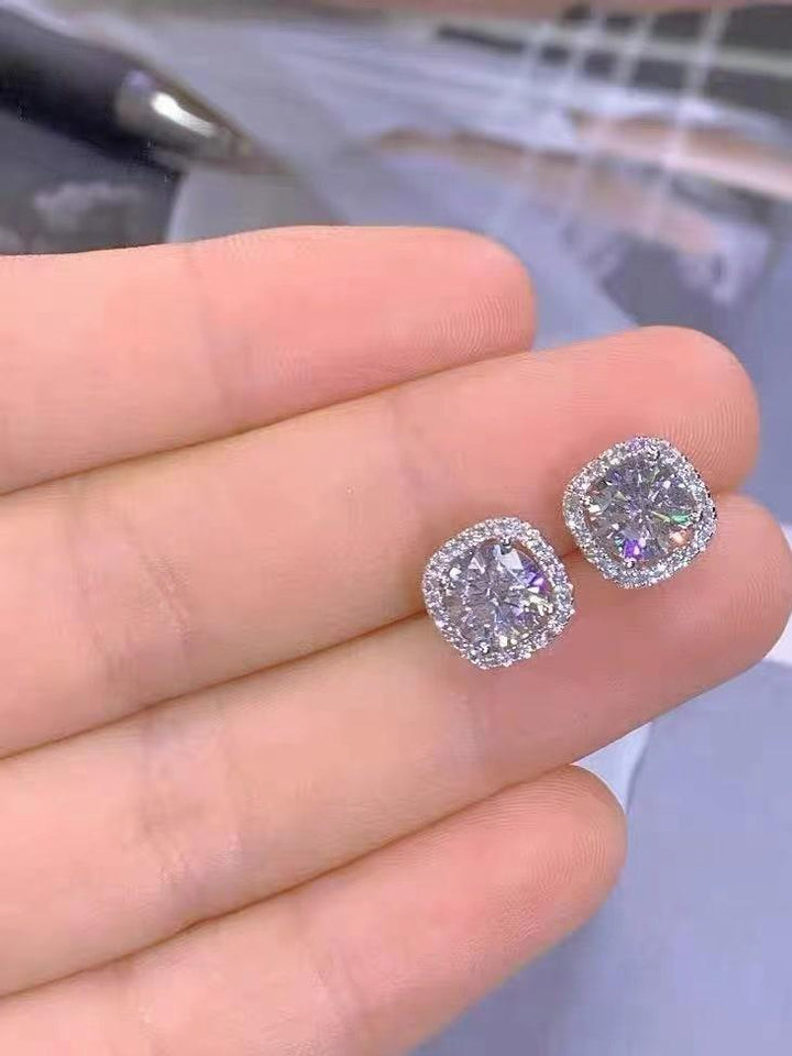 ARE-233 Moissanite White Minimalist Stud Earrings al-riaz jewellers